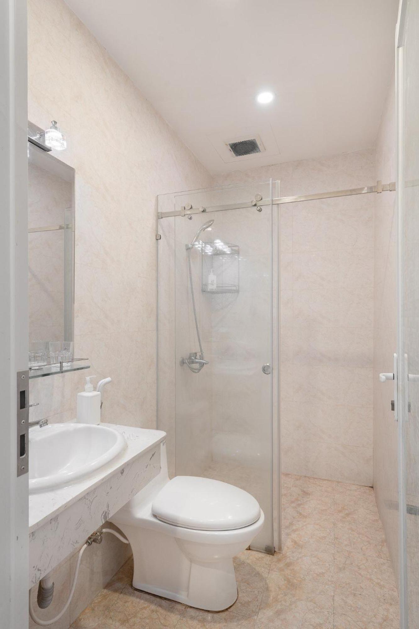 Cozy Inn Ho Chi Minh Екстер'єр фото
