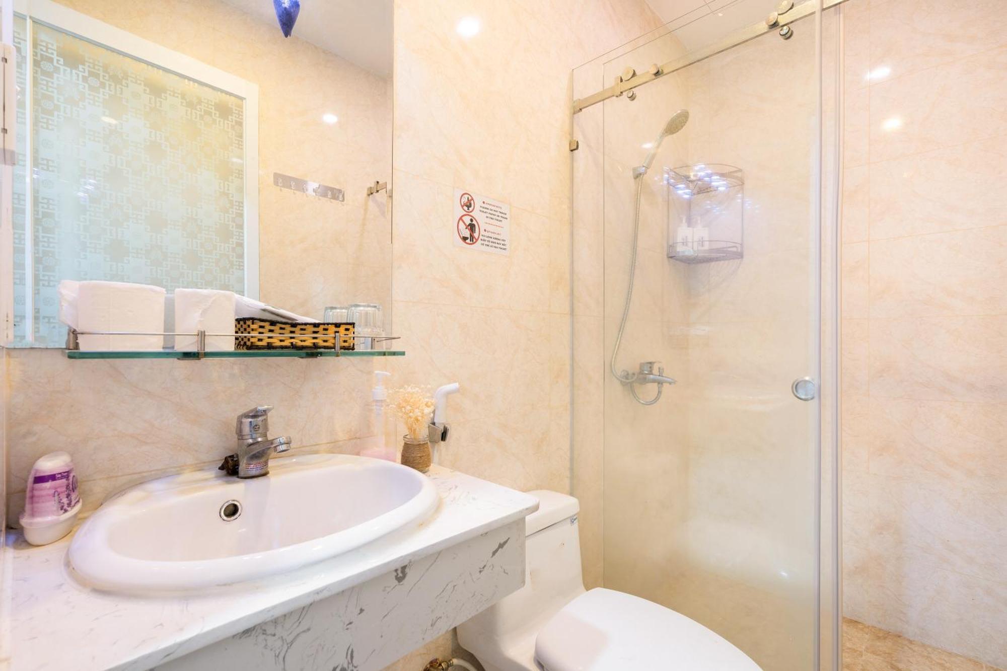 Cozy Inn Ho Chi Minh Екстер'єр фото